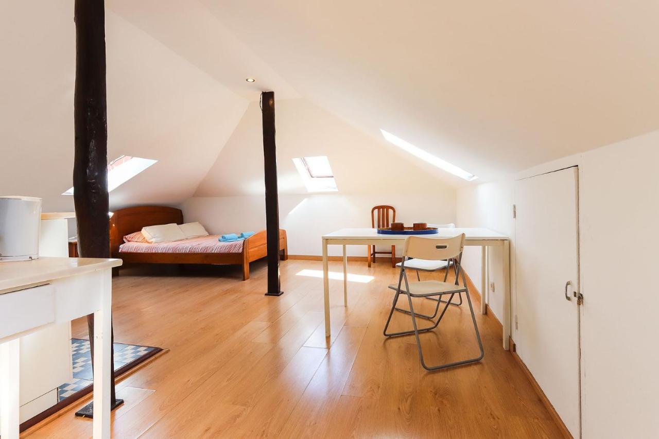 Sunny Attic Loft By Homing Lejlighed *